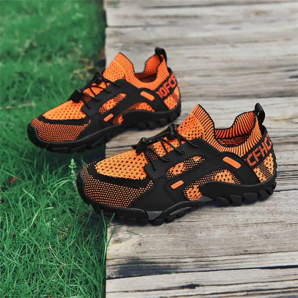 Travel Accessories Ideas - Sepatu olahraga pria, ukuran 43 ukuran