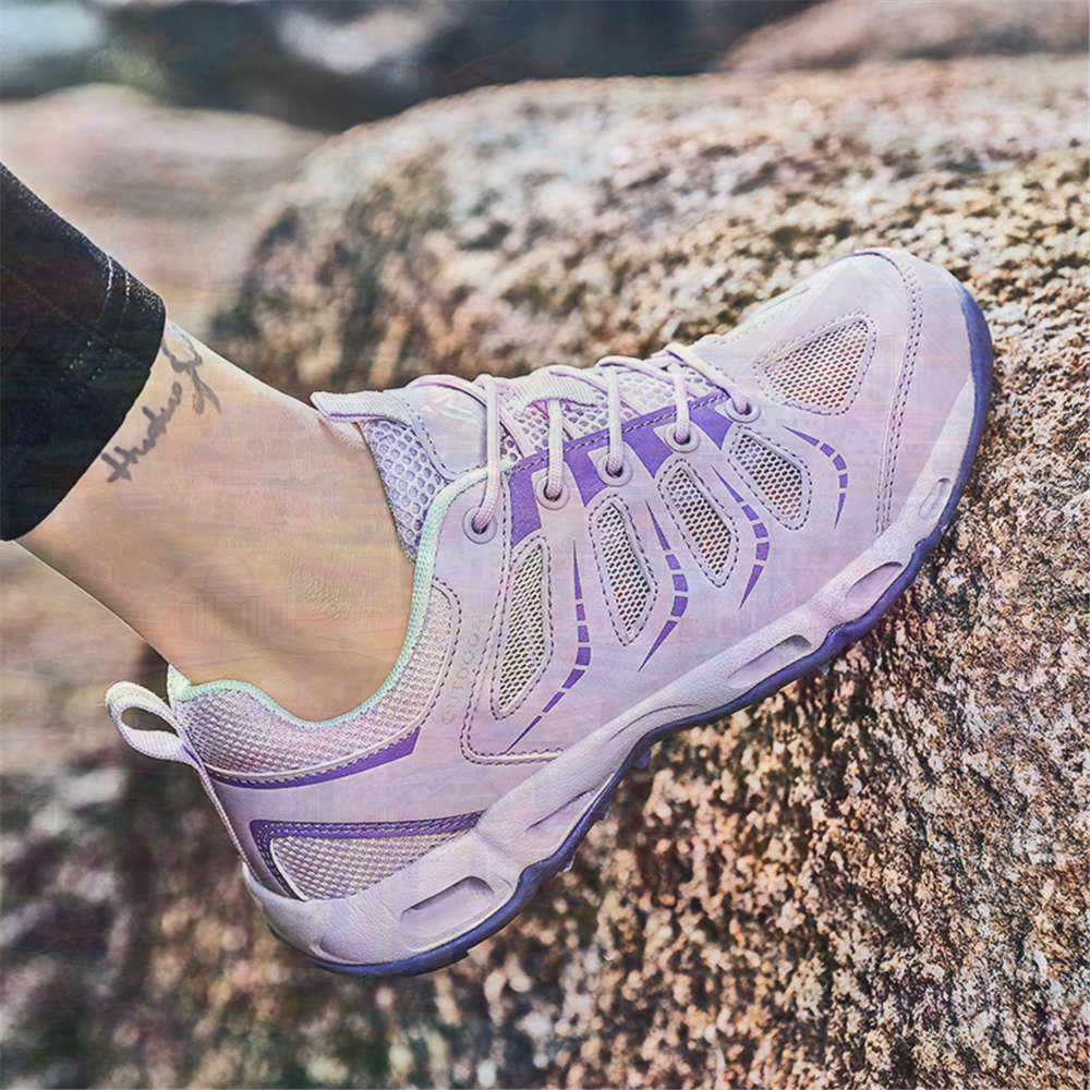 Travel Accessories Ideas - Sepatu Tenis Perak Ujung Bulat Musim